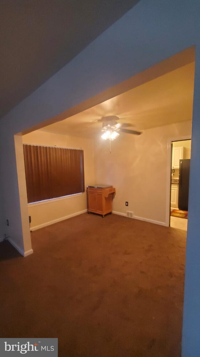 1129 Booker Dr, Capitol Heights, MD 20743 - photo 7