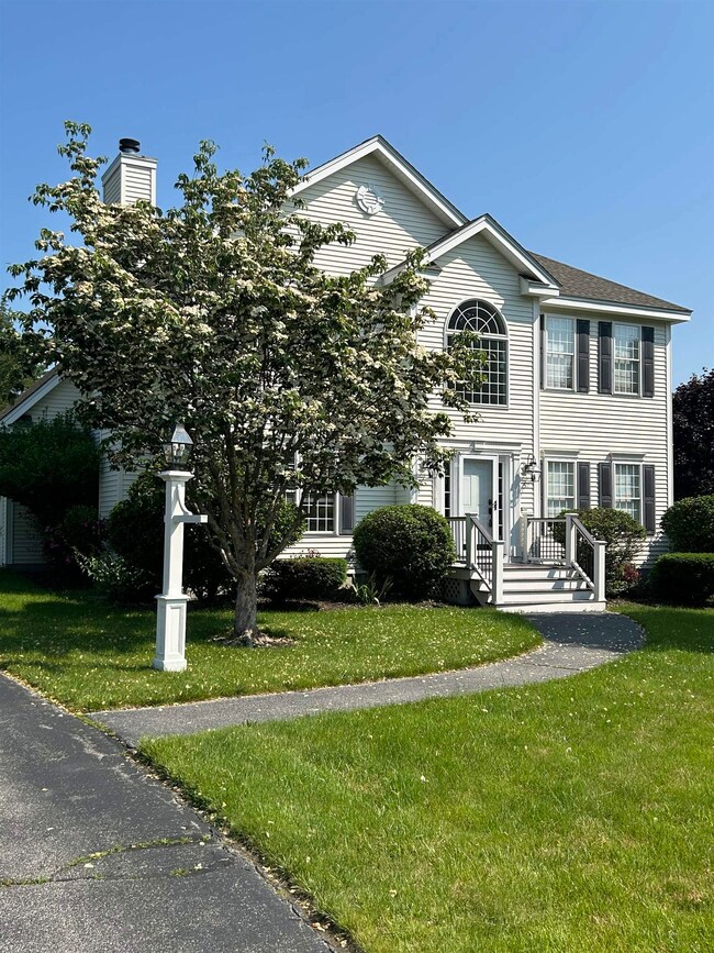 57 Constance St, Bedford, NH 03110 - photo 2