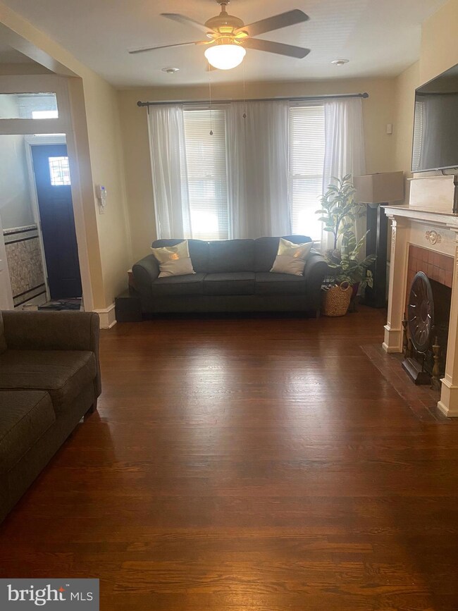 5213 Morris St, Philadelphia, PA 19144 - photo 4