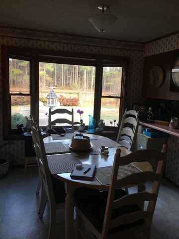 Breakfast nook