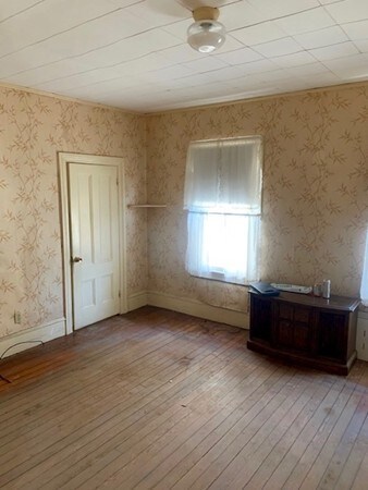 1397 Globe St, Fall River, MA 02721 - photo 4