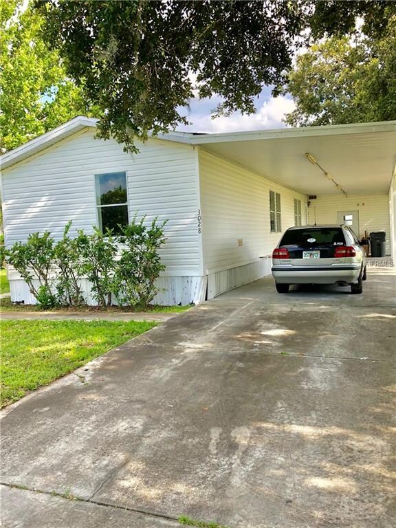 CARPORT