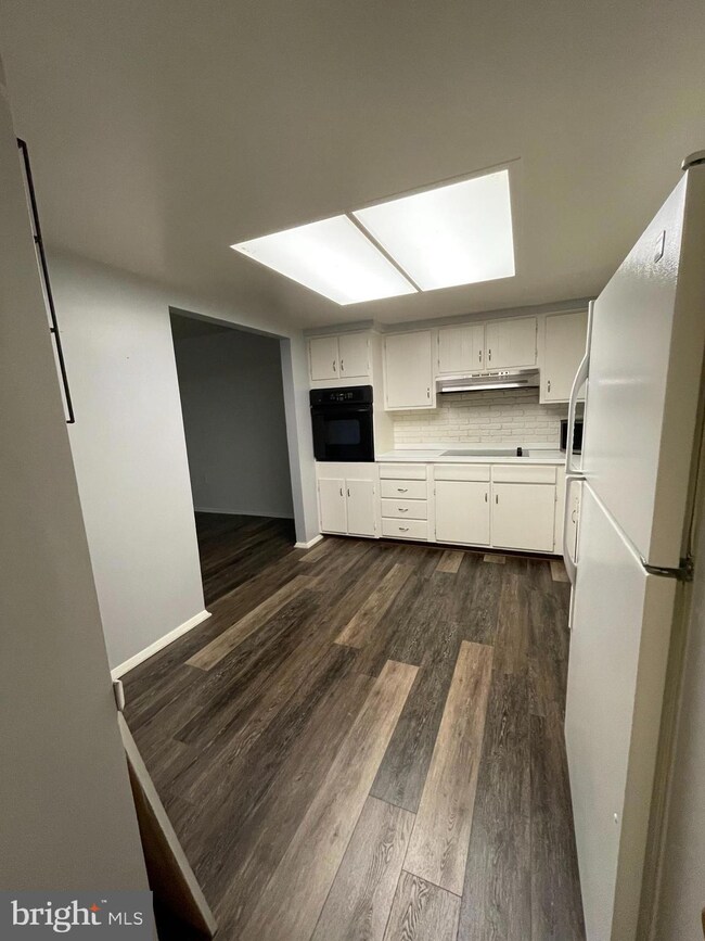 1736 Greentree Ct, Crofton, MD 21114 - photo 6