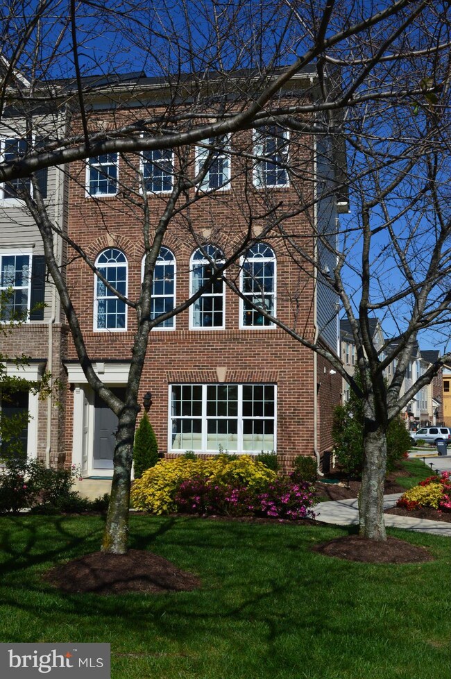 9024 Phita Ln, Manassas Park, VA 20111 - photo 2