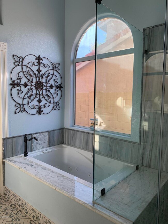 Master Tub