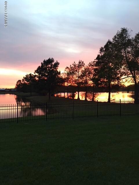 What a backyard view!!!