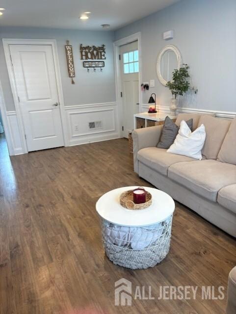 404 Walnut St, Middlesex, NJ 08846 - photo 5