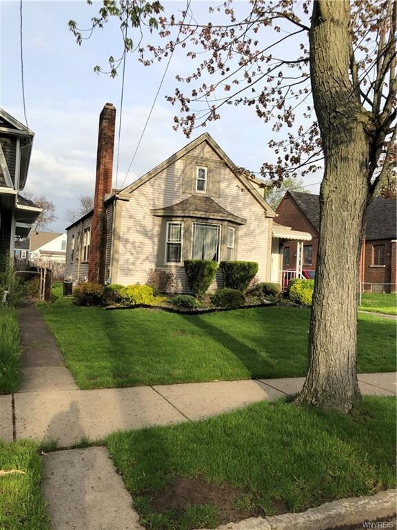 4015 McKoon Ave, Niagara Falls, NY 14305 - photo 2