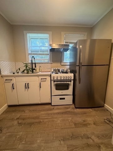 15 Harris St unit 3, Marblehead, MA 01945 - photo 2