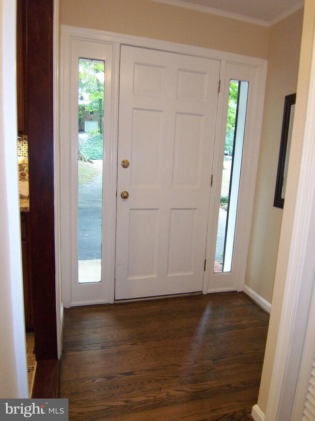 3306 Parkside Terrace, Fairfax, VA 22031 - photo 2