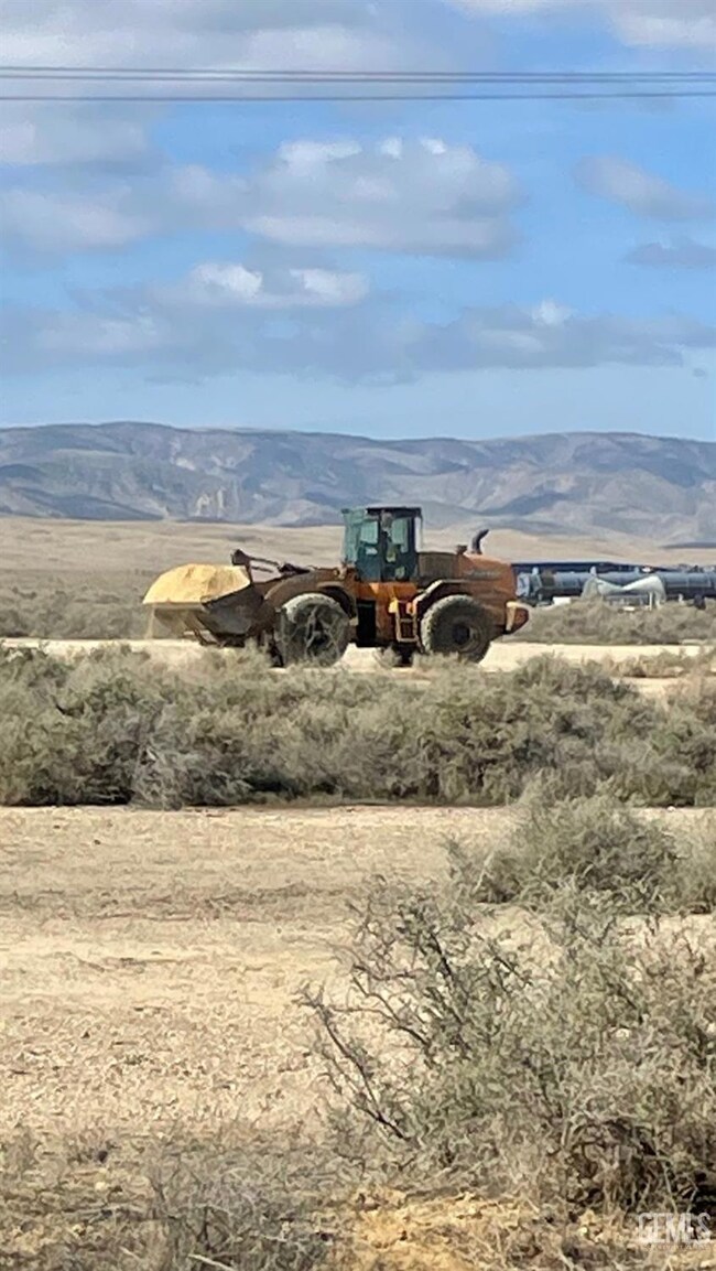 0 Waterflood Rd unit 202502197, Lost Hills, CA 93249 - photo 7