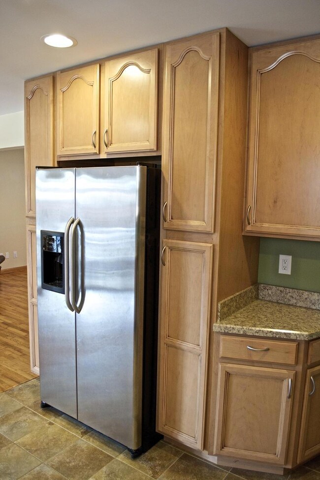 907 Van Kirk Dr, Marysville, OH 43040 - photo 5