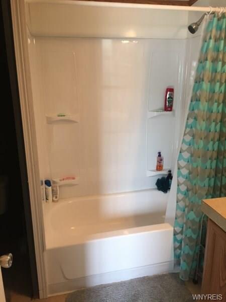 Bath Tub/Shower
