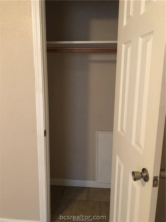 1612 Mossglenn Cir, College Station, TX 77840 - photo 7