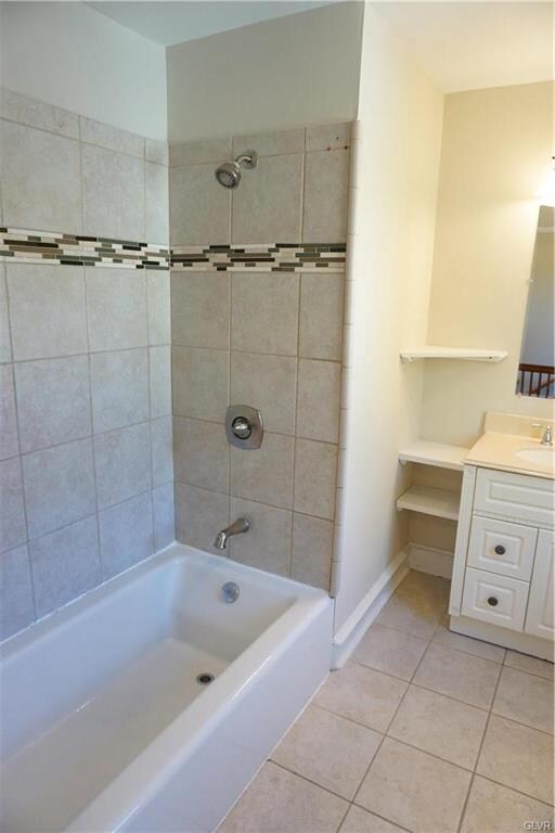 316 Mauch Chunk St, Nazareth, PA 18064 - photo 4