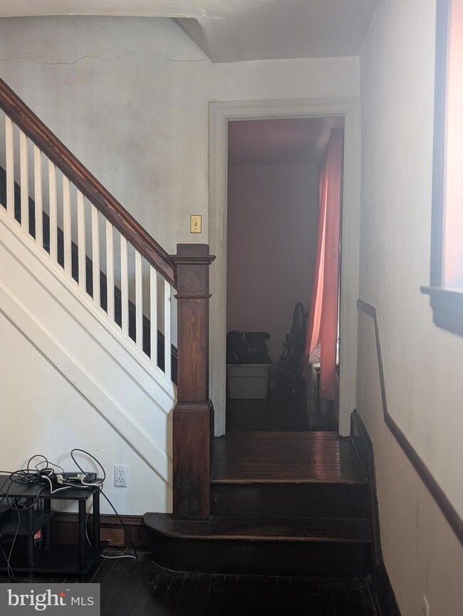 619 W Lafayette St, Norristown, PA 19401 - photo 7