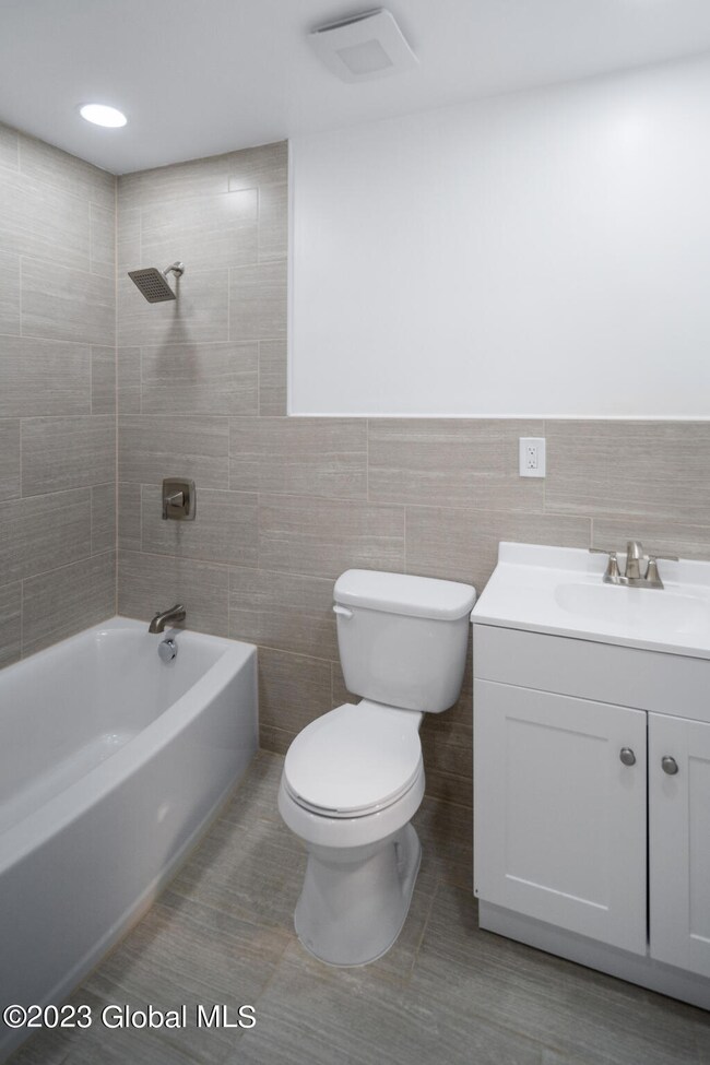 1221-3rd-avenue-schenectady-ny-015