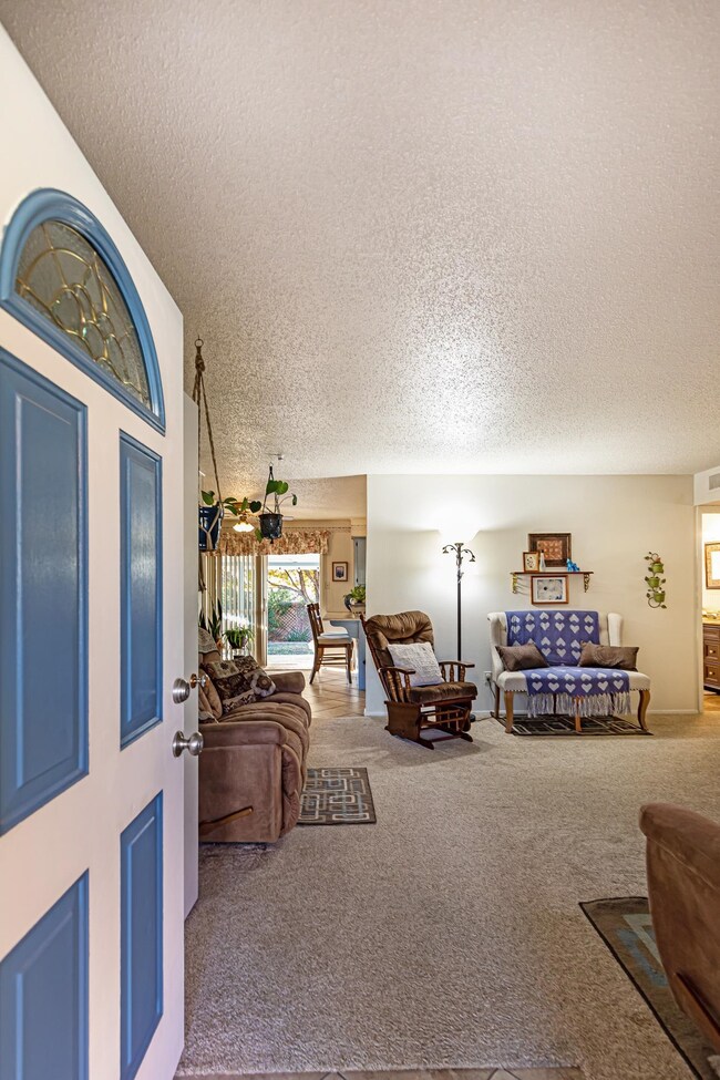 2801 Pontiac Dr, Alamogordo, NM 88310 - photo 3