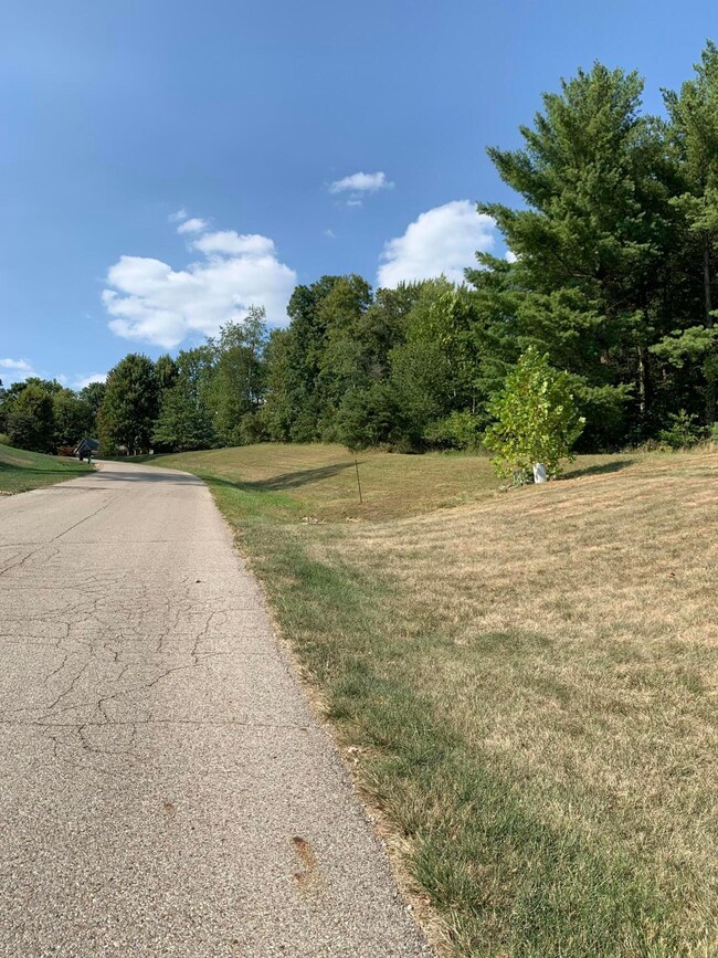 14832 Mercia Ln, Logan, OH 43138 - photo 3