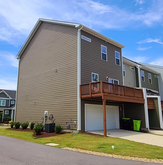 1073 Branch Line Ln, Apex, NC 27502 - photo 4