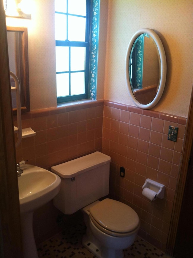 5002 Bedford Forest Dr, Jacksonville, FL 32210 - photo 7