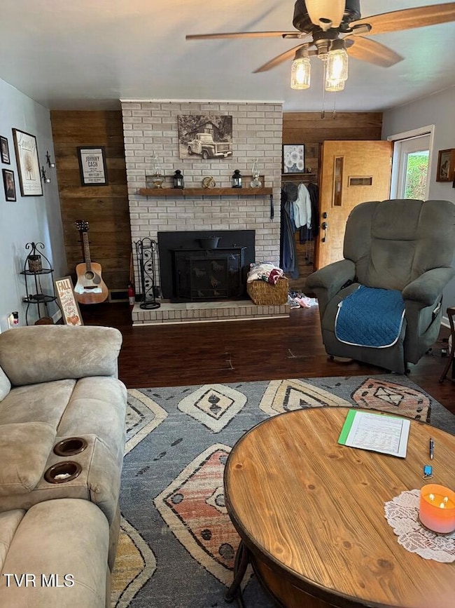 244 Rosenbaum Hollow Ln, Chilhowie, VA 24319 - photo 2