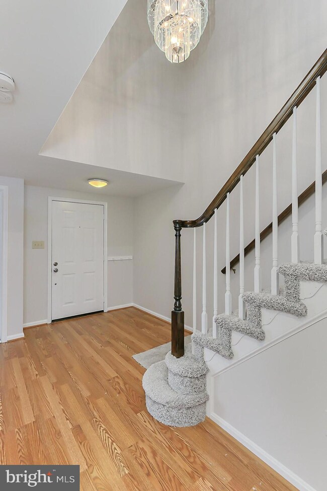 21817 Stonington Square, Sterling, VA 20164 - photo 6