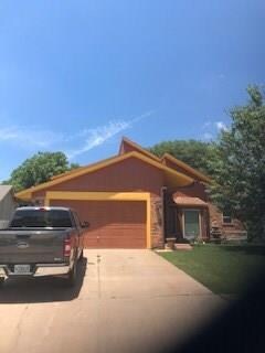 2121 NE 11th St, Moore, OK 73160 - photo 2