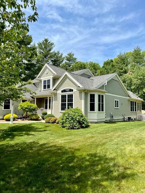 5 Bridlefield Ln, Medfield, MA 02052 - photo 2