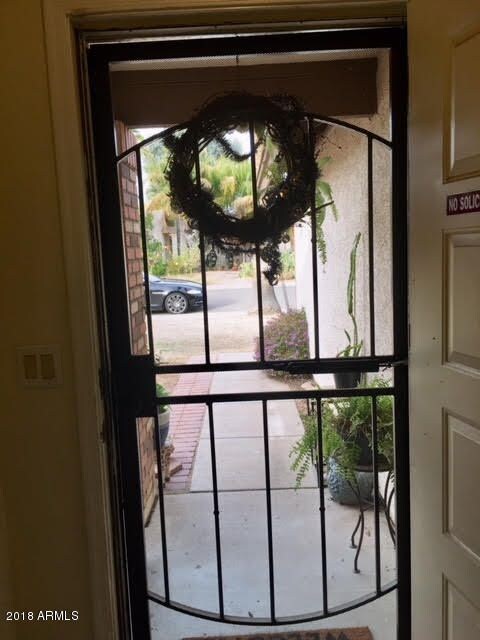 Brown entry