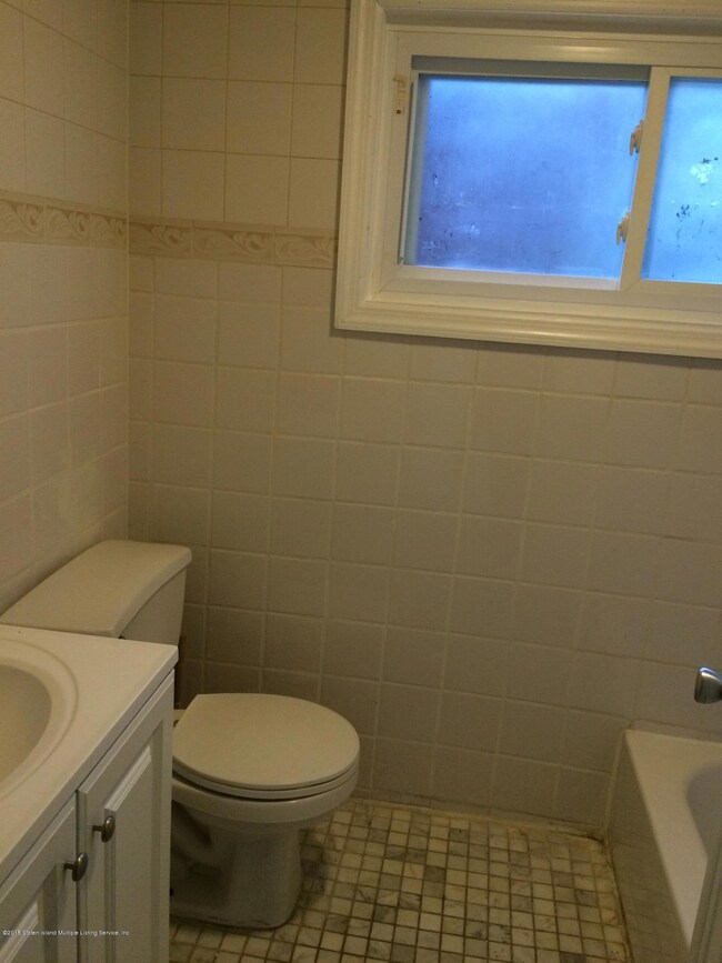 unlisted-address, Staten Island, NY 10306 - photo 2