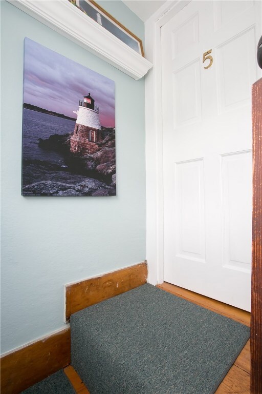 Back Entrance landing Unit 5.