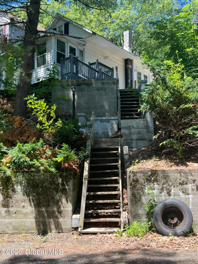 404 Lansing Ave, Troy, NY 12182 - photo 2