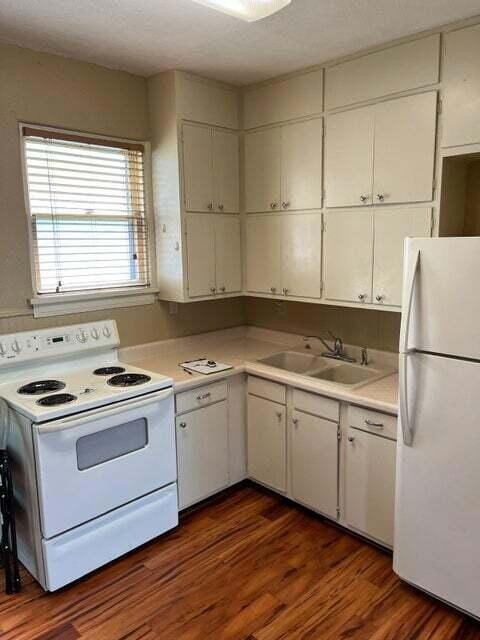 1323 Geele Ave, Sheboygan, WI 53083 - photo 4