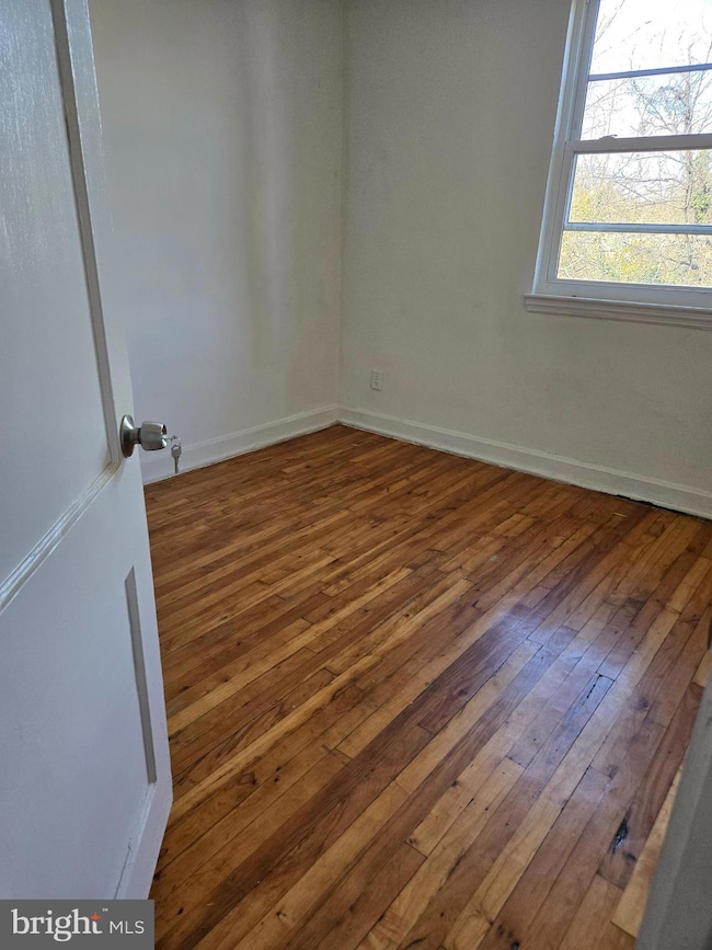 7011 Fieldcrest Rd, Baltimore, MD 21215 - photo 3