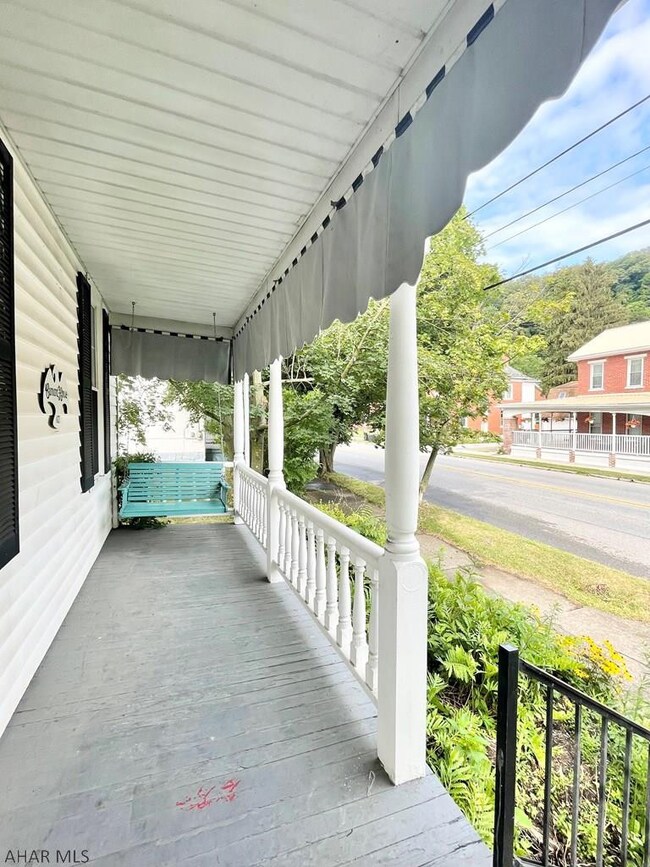 128 W Main St, Everett, PA 15537 - photo 6