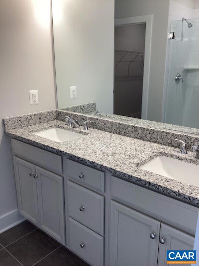 805 Wesley Ln unit A, Charlottesville, VA 22911 - photo 5