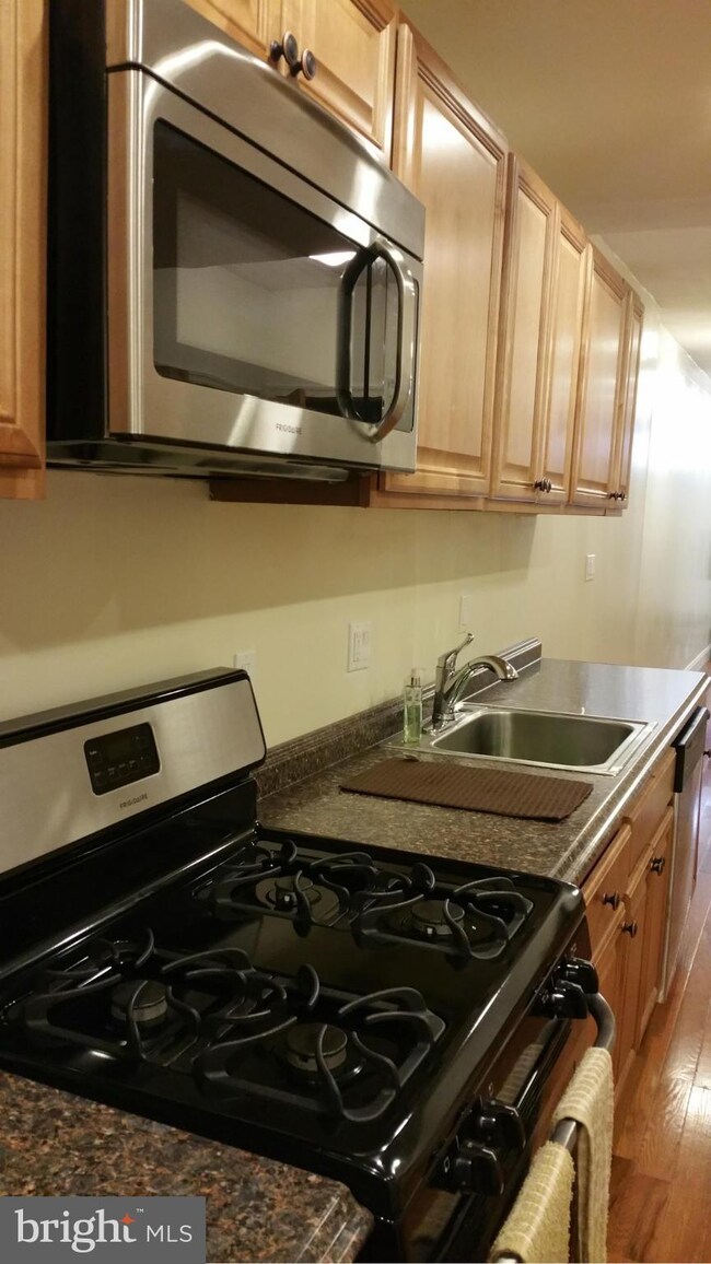 448 N Patterson Park Ave, Baltimore, MD 21231 - photo 7