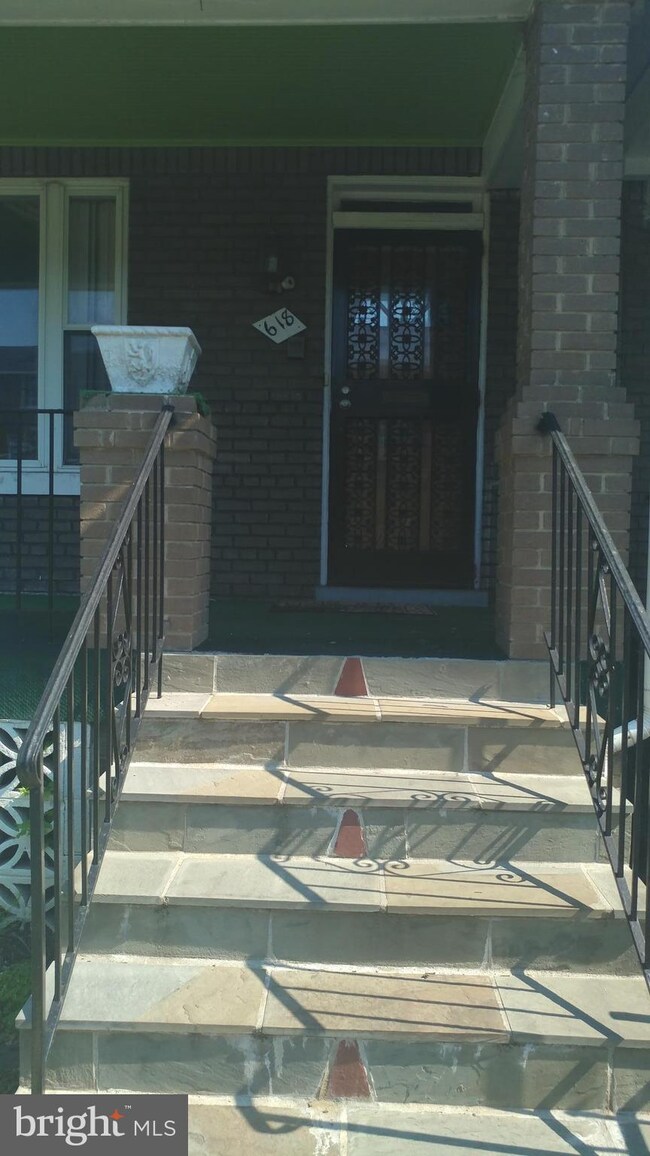 618 Franklin St NE, Washington, DC 20017 - photo 2