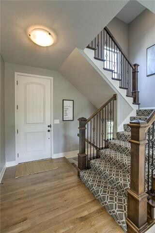 5916 Redbud St, Shawnee, KS 66218 - photo 3