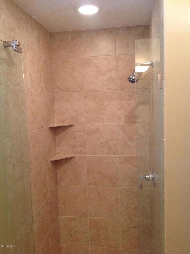 2nd Bath Shower