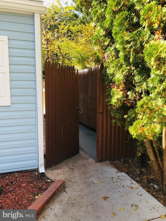 36 Pelczar Ave, Essex, MD 21221 - photo 4