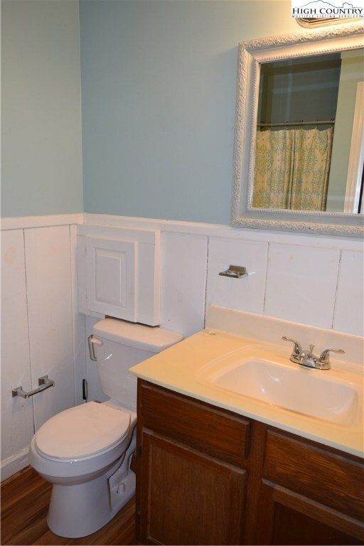 388 Grandfather Rd, Banner Elk, NC 28604 - photo 2