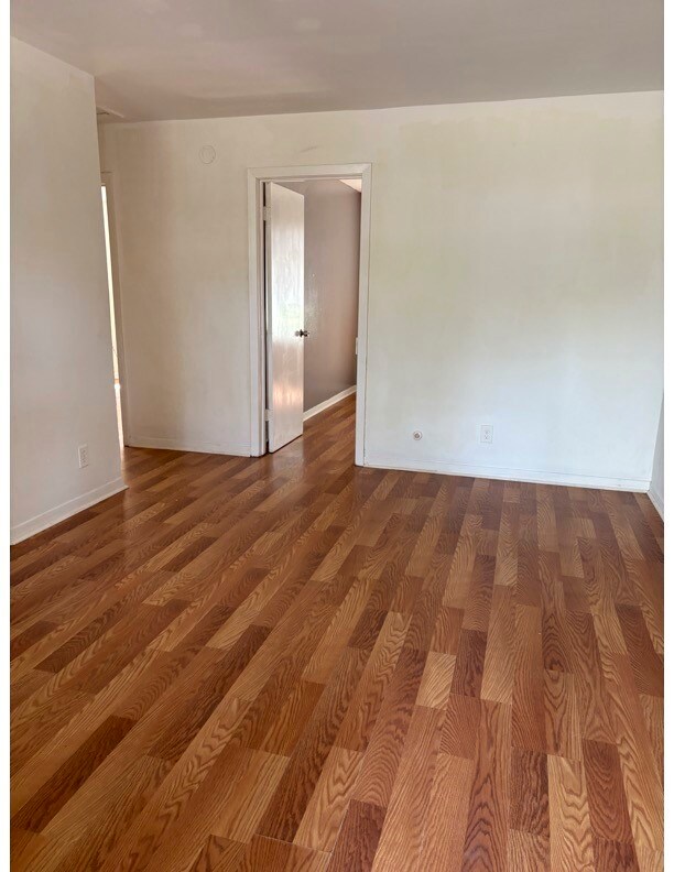 1213 8th St, Rosenberg, TX 77471 - photo 2