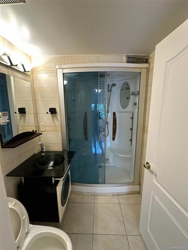 42-47 Union St unit 3B, Flushing, NY 11355 - photo 4