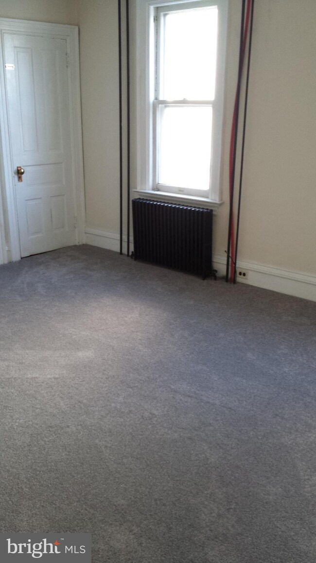 25 N Penrose St unit 1, Quakertown, PA 18951 - photo 5