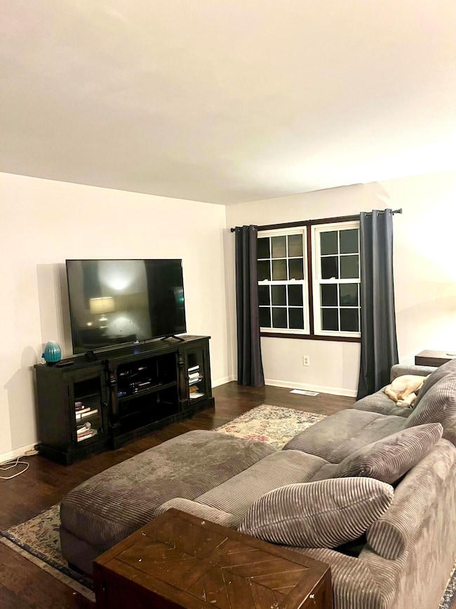 96 Hickory Ave, Hebron, IN 46341 - photo 3