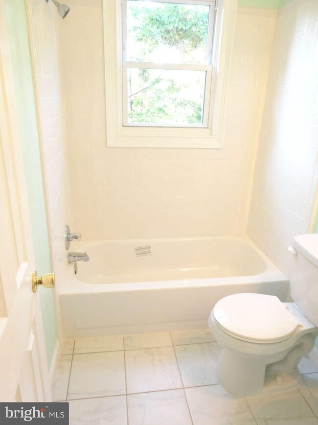 4232 Grant St NE, Washington, DC 20019 - photo 7