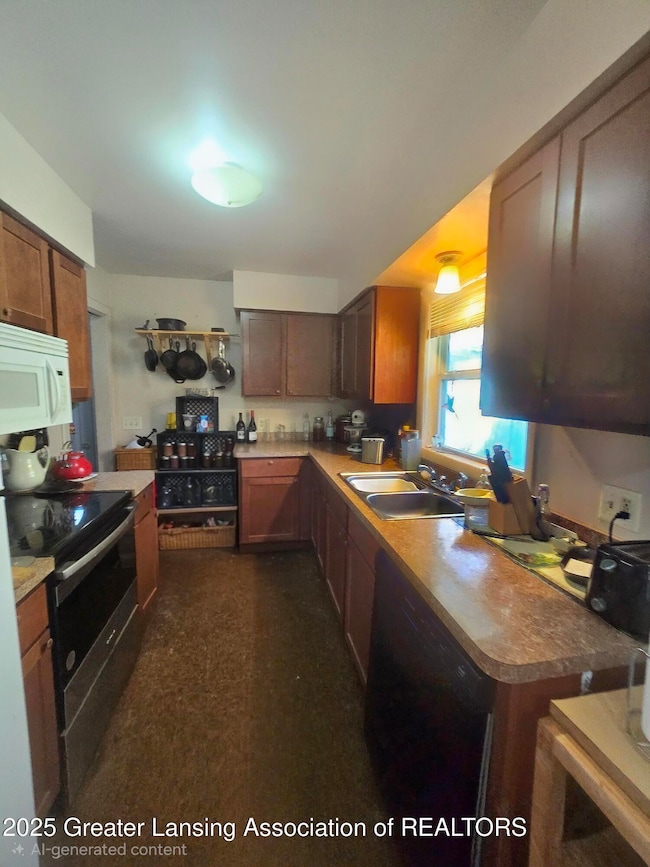 1014 W Northrup St, Lansing, MI 48911 - photo 5