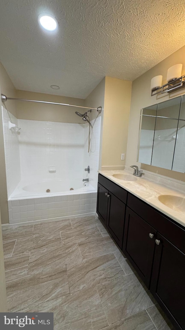 4604 Deepwood Ct, Bowie, MD 20720 - photo 7